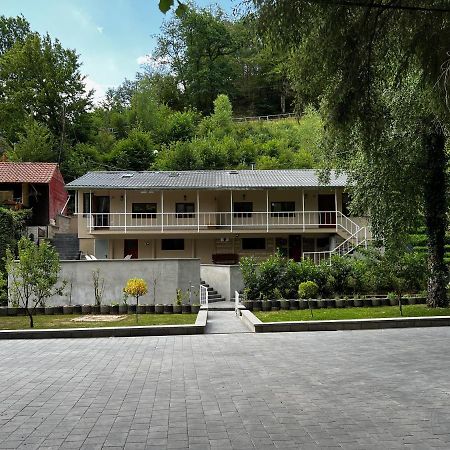 Laicas Lodge 迪尔巴克 外观 照片